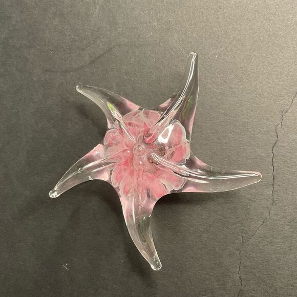 Pink Starfish Glass Dynasty Gallery Paperweight  Figurine Handmade Sealife - Picture 3 of 13